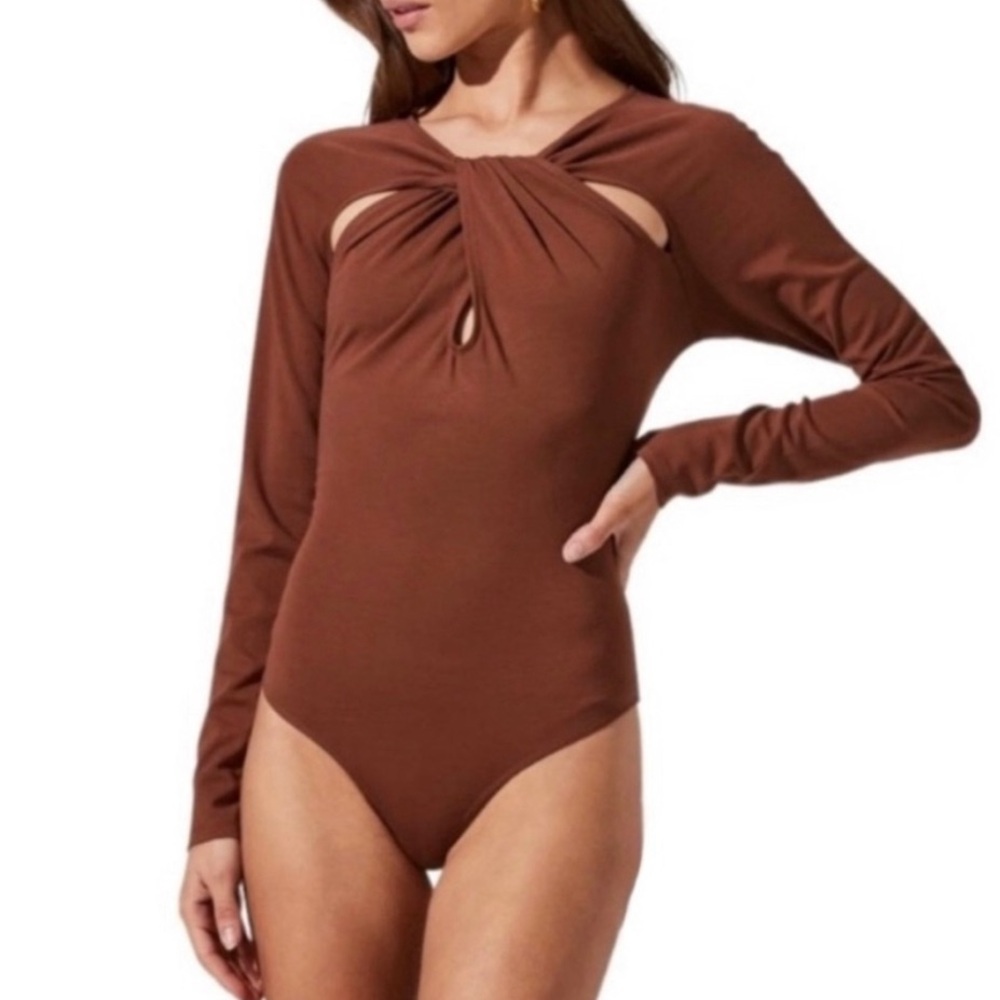 ASTR Long Sleeve Bodysuit